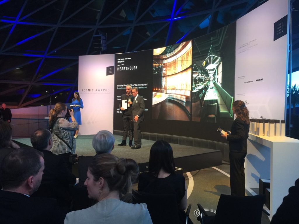 Preisübergabe in der BMW Welt - Iconic Award Hearthouse Munich